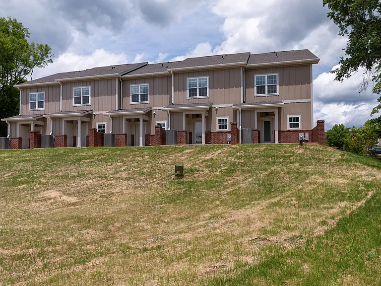 Peachtree Townhomes — Photo 29