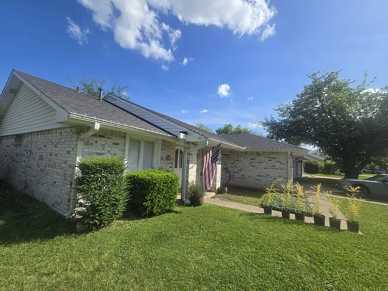 422 Woodmere Dr — Photo 18