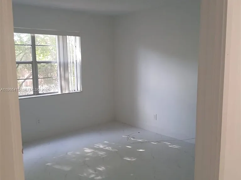 8405 NW 8th St #311 — Photo 5