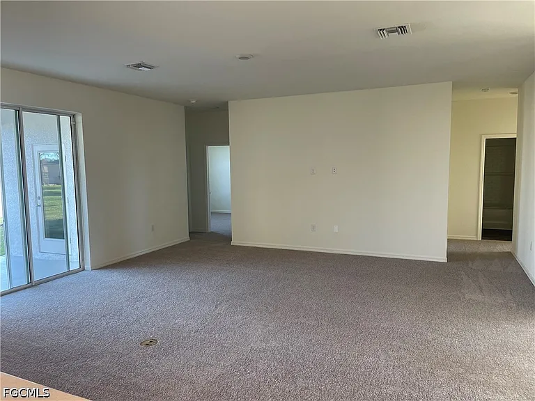 1820 NW 19th Ave — Photo 6