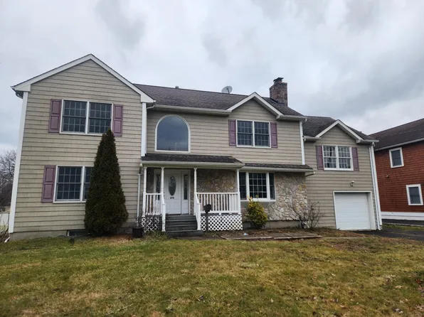 272 Madison Hill Rd, Clark, NJ 07066