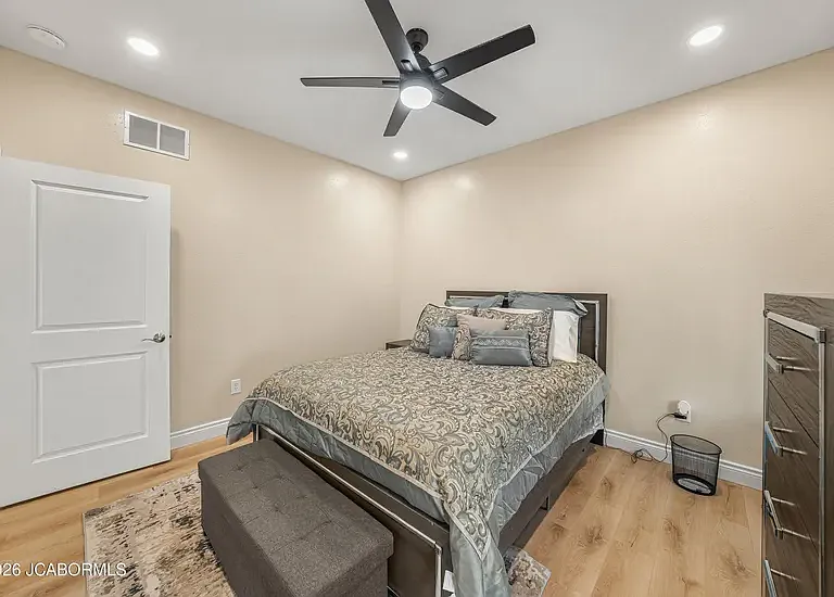 1828 Pinnacle Point — Photo 22
