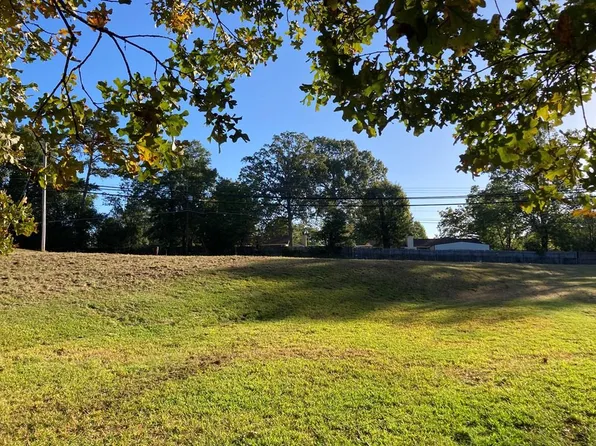 6817 Whitesville Rd, Columbus, GA 31904