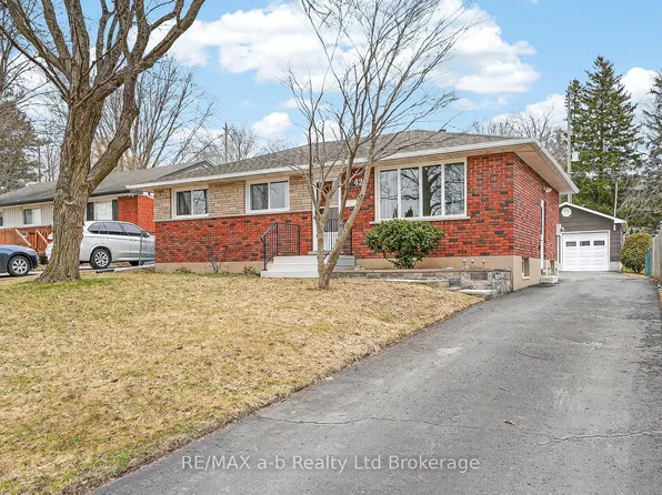 42 Princess Park Rd, Ingersoll, ON N5C 1X8