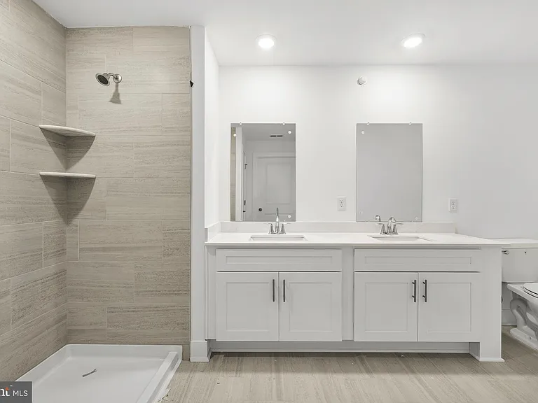 2307 Prince Hall Dr — Photo 26