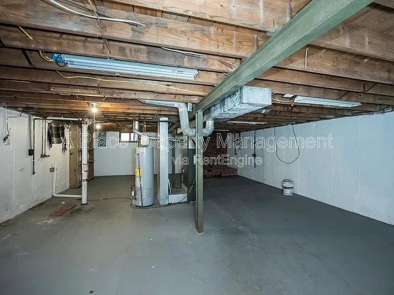 325 Caithness Rd — Photo 8