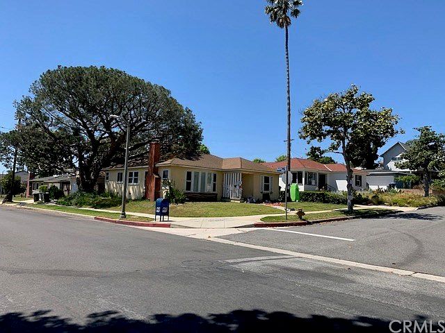 2nd image of 7300 W 88th St