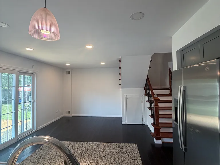 8426 Brunswick Pl — Photo 24