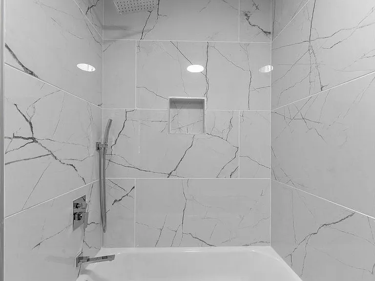 2042 E Fayette St — Photo 12