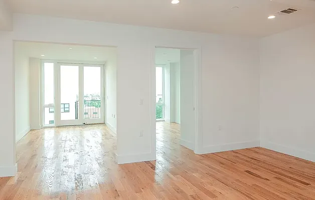 Rented by RELI.NOW CORP | media 4