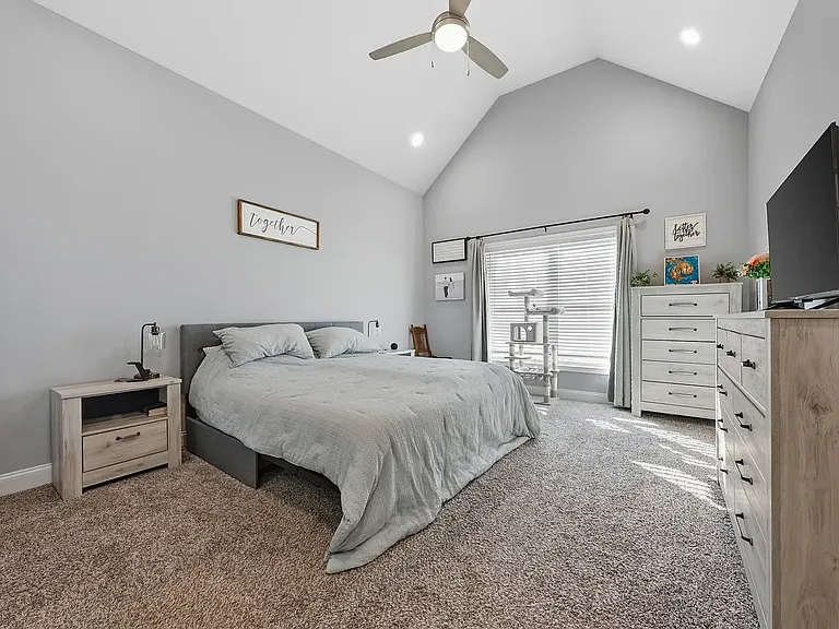 637 Boston Park Dr — Photo 11