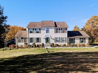 76 Bonnie Vu Ln, New Milford, CT 06776