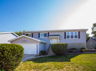 154 Denver Dr, Bolingbrook, IL 60440
