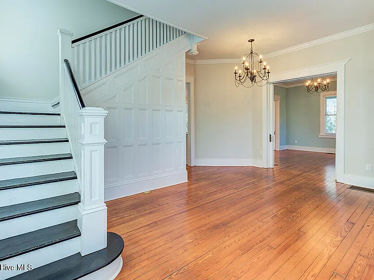 1812 Market St — Photo 17