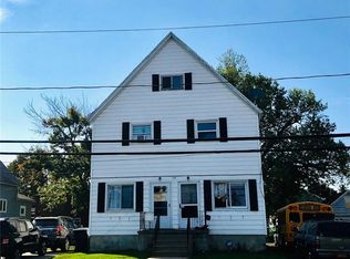 16 Saint James Pl, Lackawanna, NY 14218