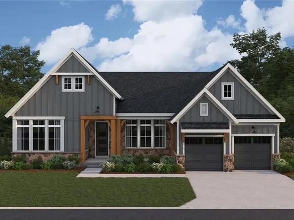 82 Clear Lake Pkwy, Hoschton, GA 30548