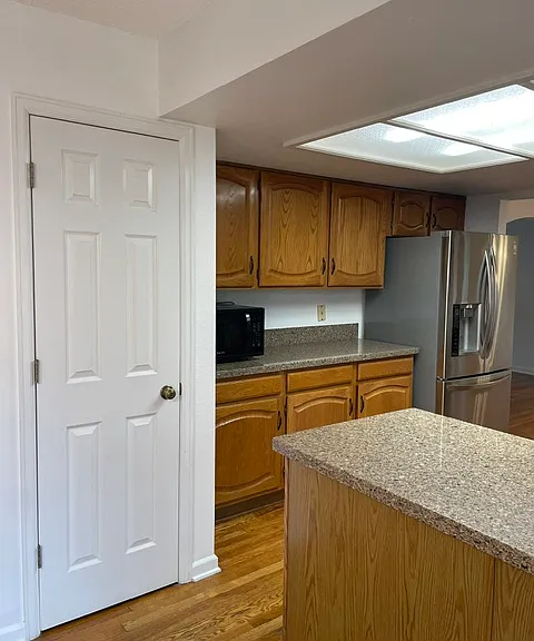 9365 Princeton Cir — Photo 4