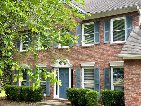 310 Briar Creek Cir, Auburn, AL 36830