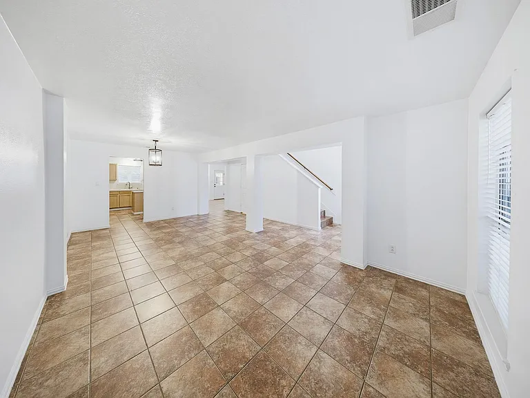 16130 Coleburn Dr — Photo 9