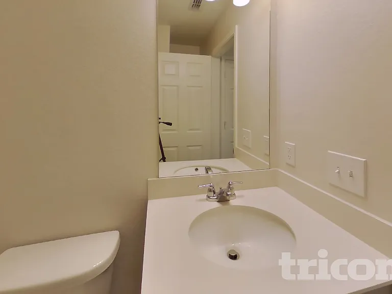 1125 Waggoner Dr — Photo 13