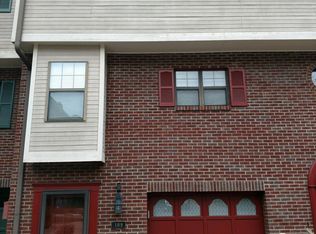 109 Longfellow Ct, Pittsburgh, PA