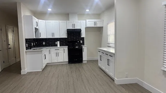 739 1/2 S Chevy Chase Dr #739-1/2 — Photo 9