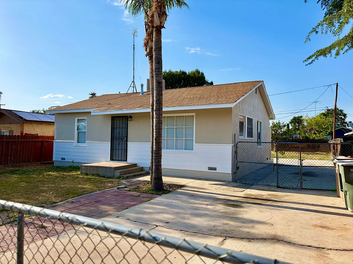 Building Photo - 706 Huskey Dr
