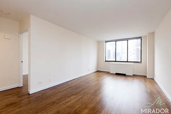 Rented by Mirador Real Estate | media 10