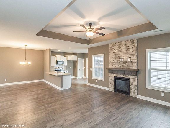 3rd image of 8966 Jean Louise Dr
