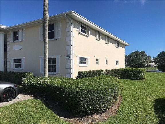 2nd image of 540 Grove Isle Cir APT 209