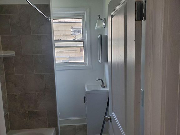 4th image of 0 Wilcox Ave #1