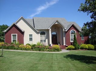 207 Castlegate Loop, Russellville, AR 72802