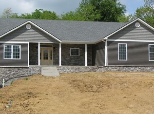 200 J B Lear Ln, Georgetown, KY 40324