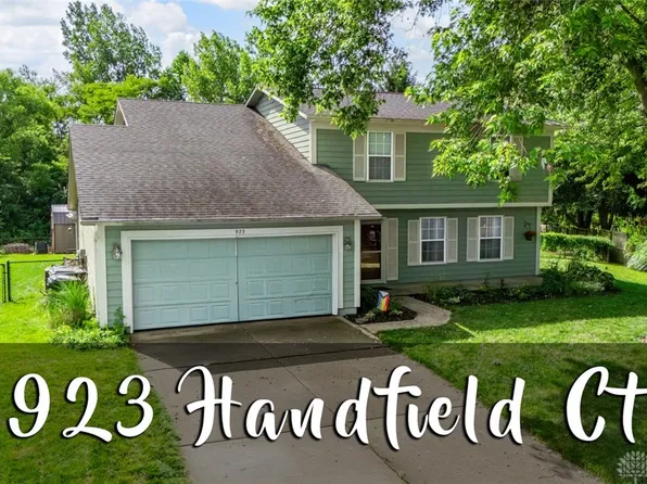 923 Handfield Ct, Fairborn, OH 45324