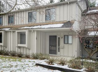 3770 Cedaridge Rd, Kalamazoo, MI 49008