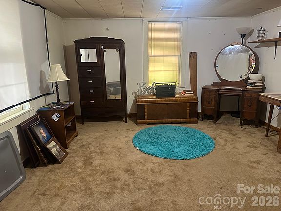 4th image of 4637 Cascade Rd