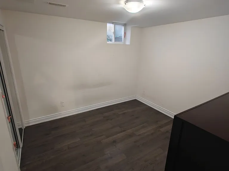 828 Bethany Cres #BASEMENT — Photo 4