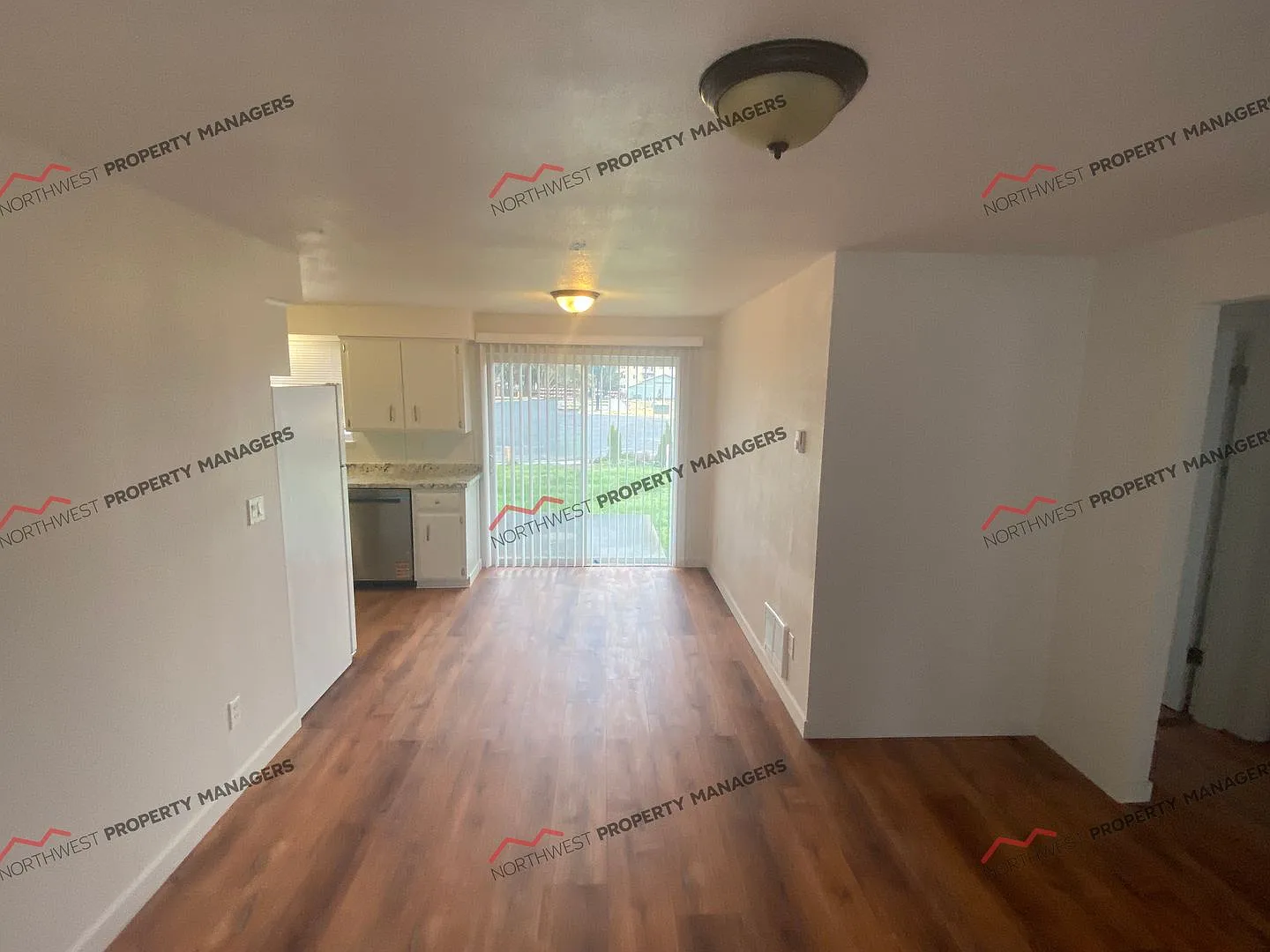 R19B — Photo 2