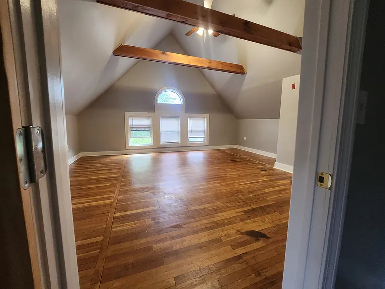 186 Summit St #5 — Photo 17