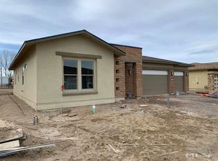 725 Palomino Dr, Fernley, NV 89408