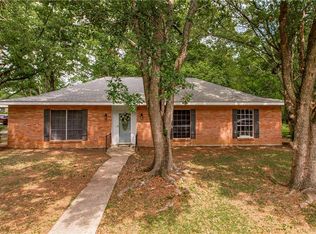 1108 Jackson Cir, Bogalusa, LA 70427