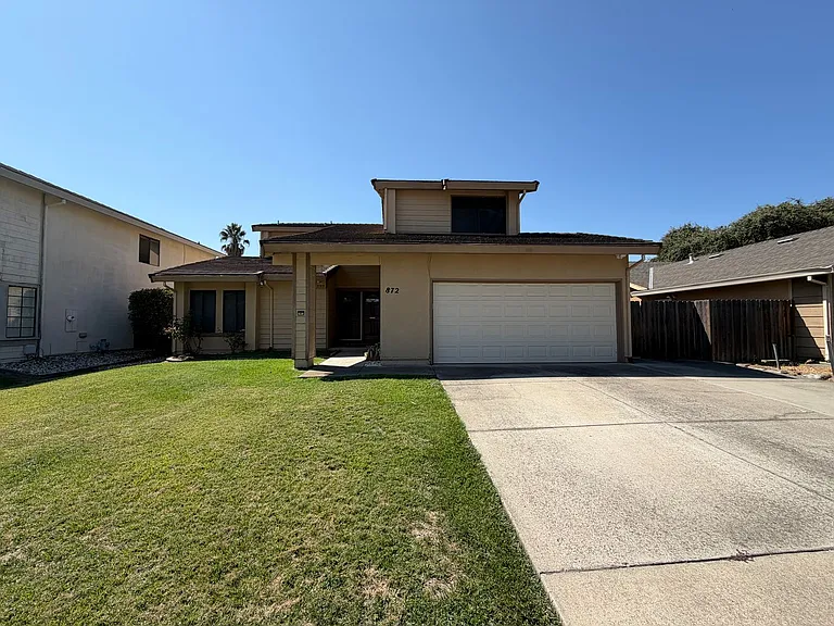 872 Shellwood Way — Photo 1