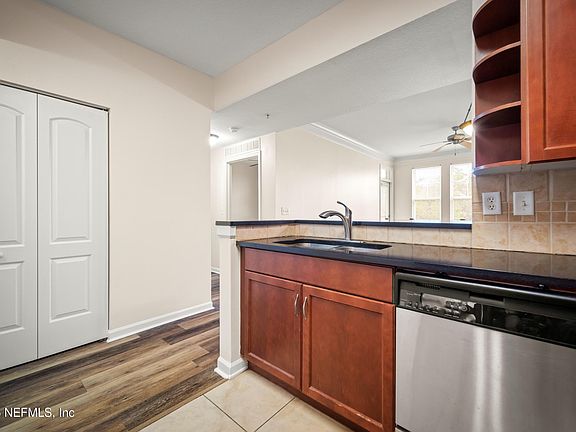 5th image of 10435 MIDTOWN Parkway #311