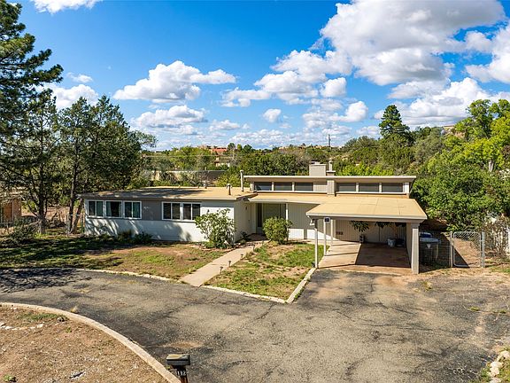 2nd image of 112 Valley Dr