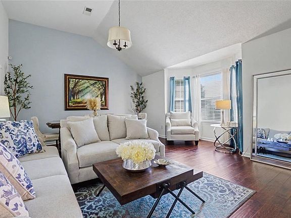 3rd image of 2133 Eagles Nest Cir