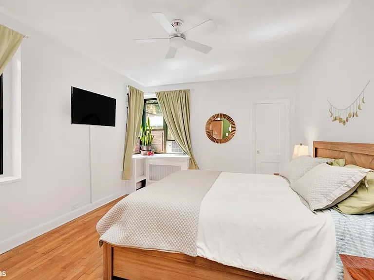 78-10 34th Ave #2B — Photo 2