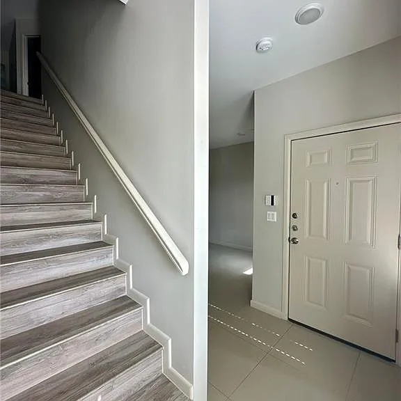 414 Newport Ave #2 — Photo 7