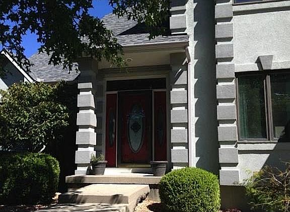 2nd image of 1601 Roanoke Dr
