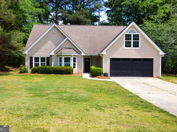 2360 Huntington Dr, Loganville, GA 30052