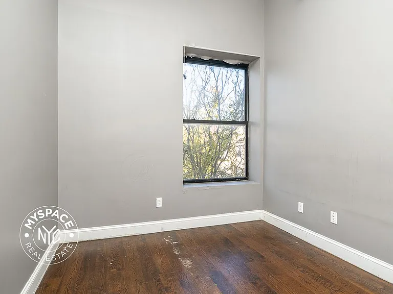 6080 Myrtle Ave #3F — Photo 4